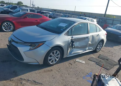 2024 Toyota Corolla Le z USA, uszkodzony, nr VIN 5YFB4MDE8RP169678